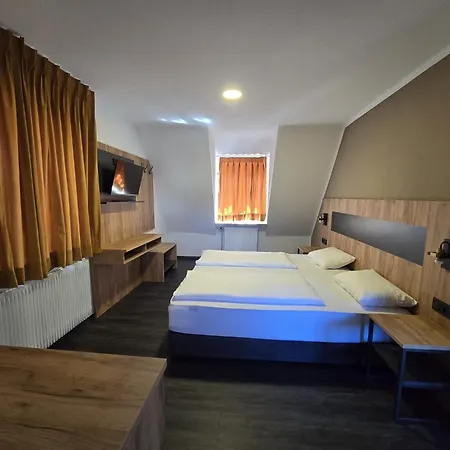 Landgasthof Kreuz Mit Gaestehaus Locanda Immendingen