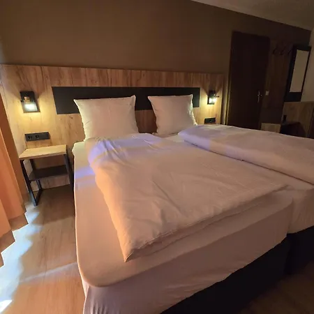 Locanda Landgasthof Kreuz Mit Gaestehaus Immendingen